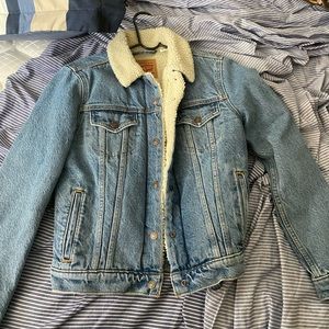 levis sherpa jacket